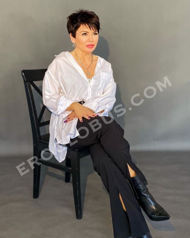 Каролина, 43